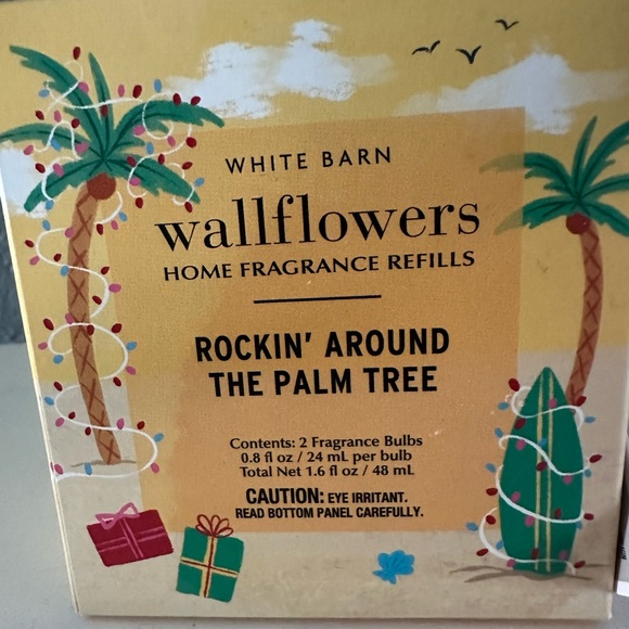 White Barn Seahorse Wallflower Plug with scent control & Box of 2 Fragrance Fill - Picture 2 of 7